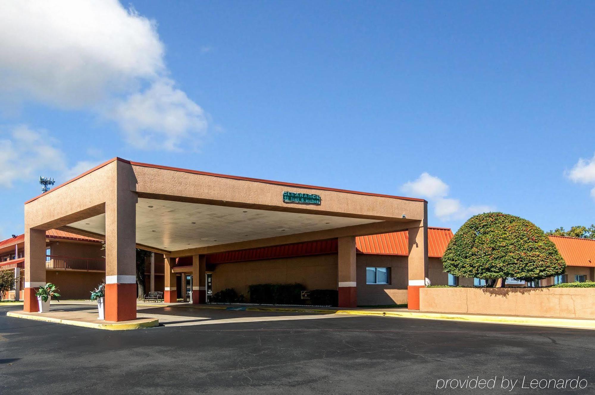 דנטון Texas Inn & Suites מראה חיצוני תמונה