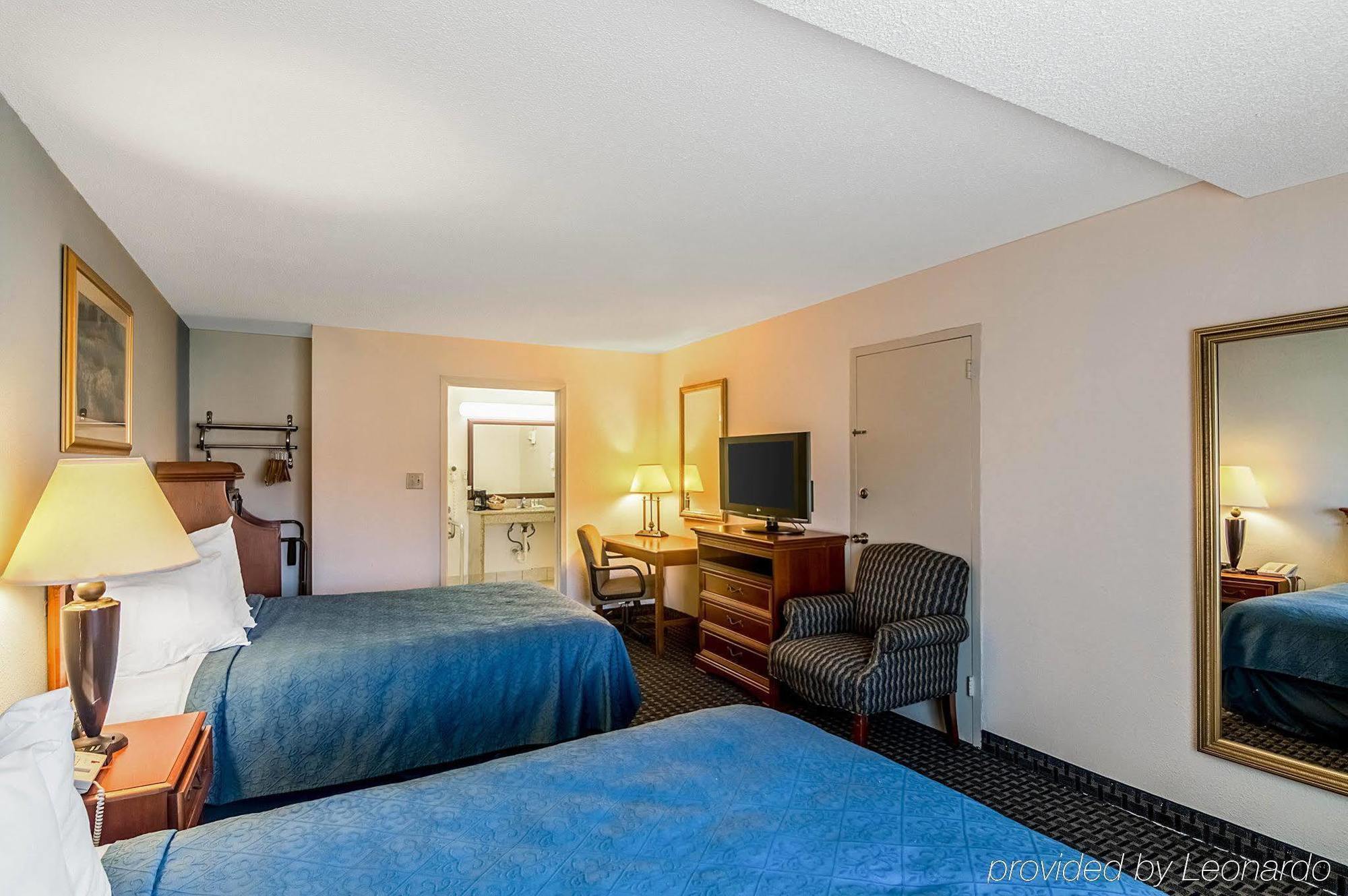 דנטון Texas Inn & Suites מראה חיצוני תמונה