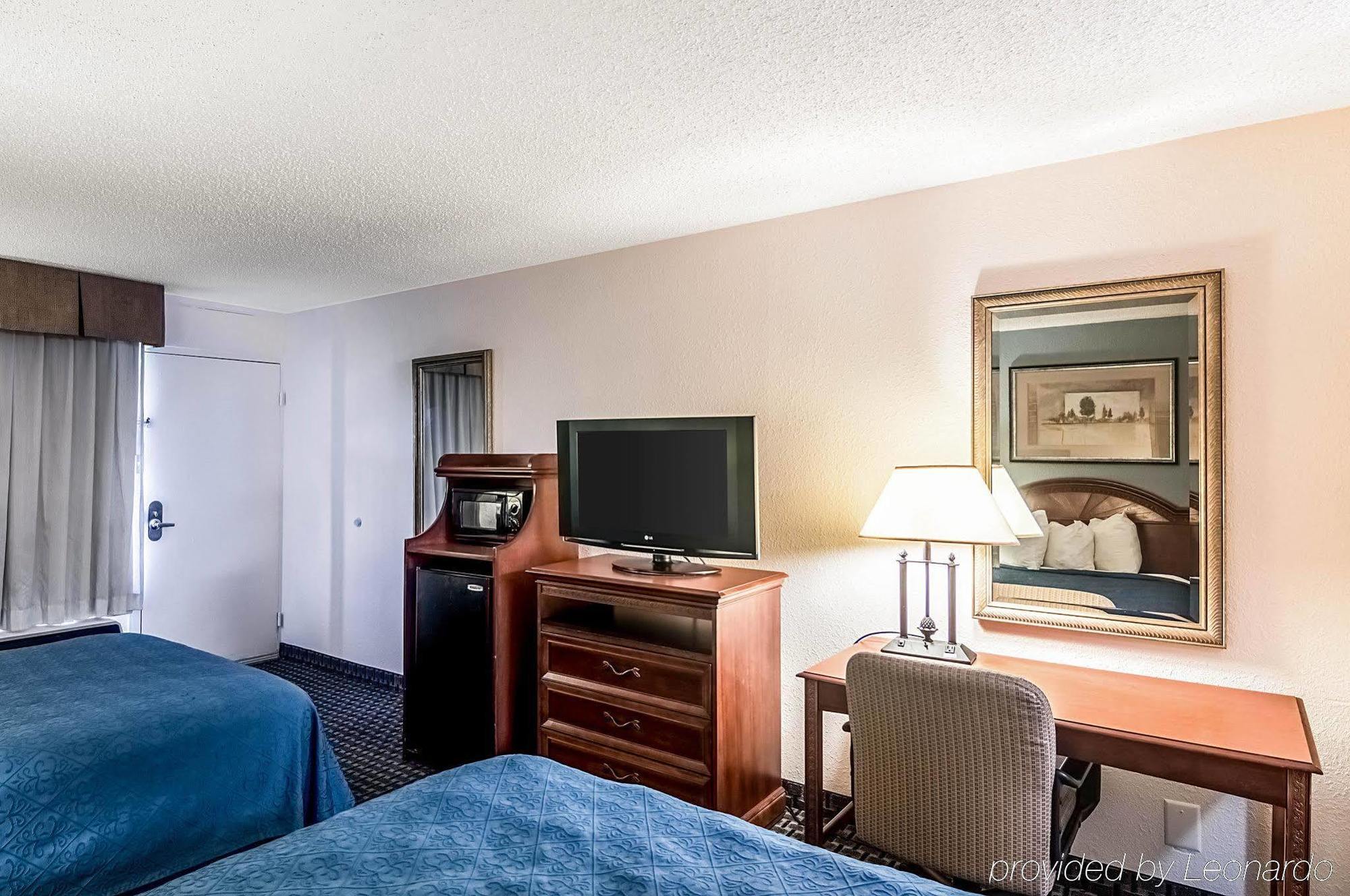 דנטון Texas Inn & Suites מראה חיצוני תמונה