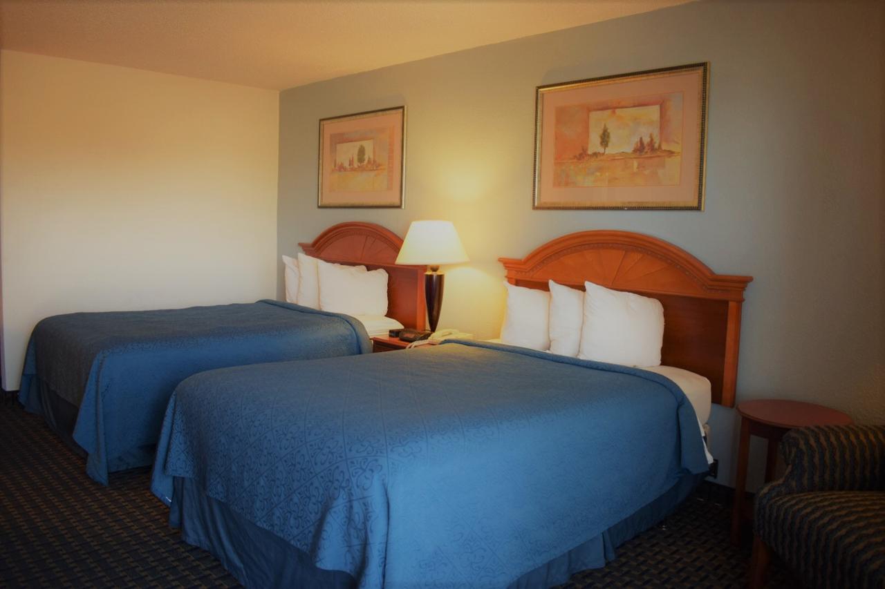 דנטון Texas Inn & Suites מראה חיצוני תמונה